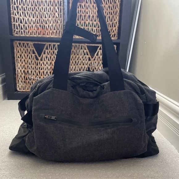 lululemon athletica Bags Lululemon Duffel Bag Poshmark
